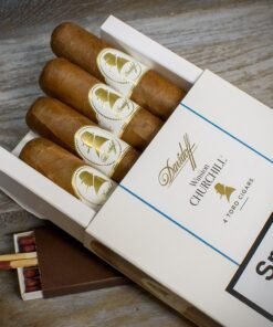 Davidoff Winston Churchill (Commander) Toro Cigars – Pack of 4