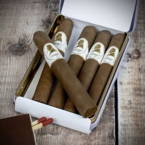 Davidoff Winston Churchill Petit Panatela Cigars (The Raconteur) – Pack of 5